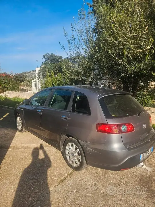 Fiat Croma 2009 photo 2