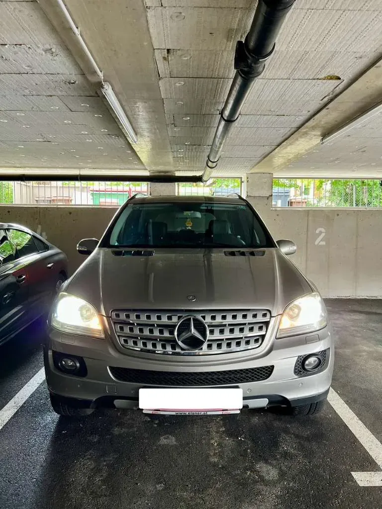 Mercedes-Benz M-Class 2007 photo 2