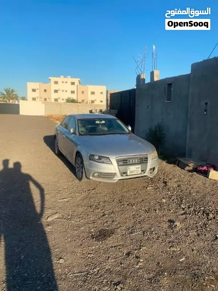Audi A4 2010 photo 4
