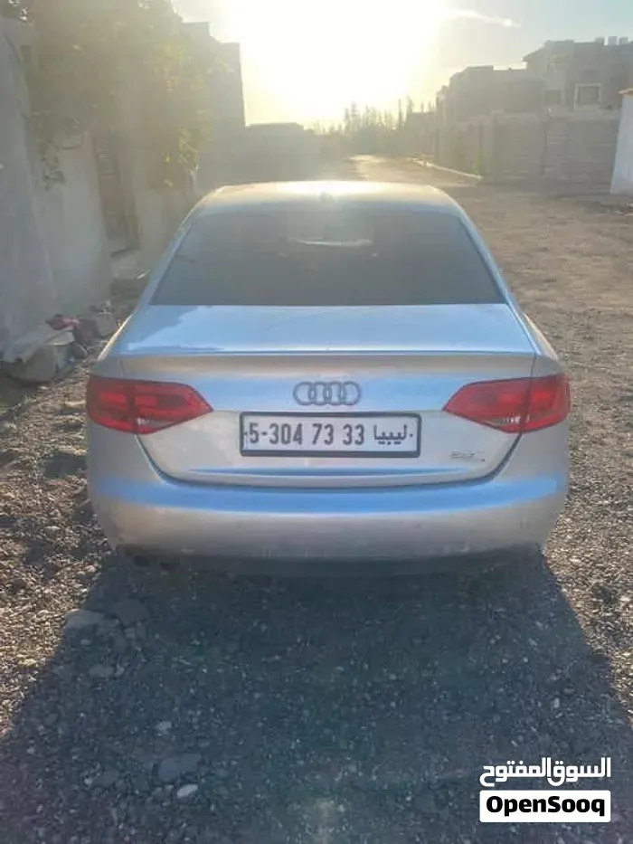 Audi A4 2010 photo 3