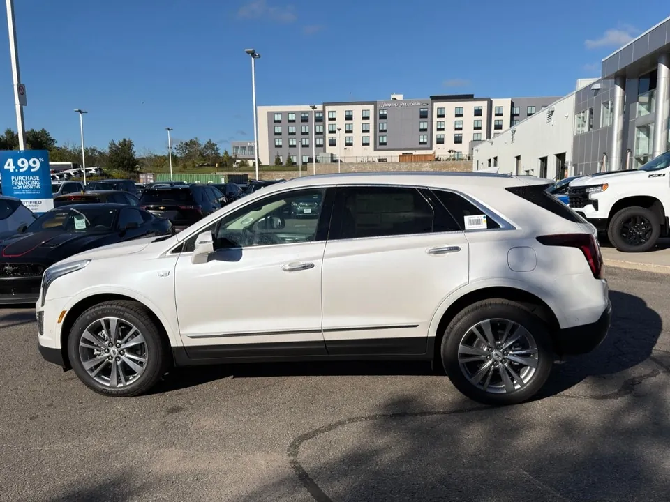 Cadillac Xt5 2026 photo 2