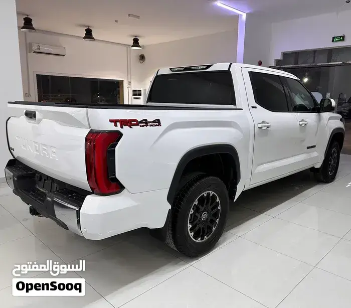 Toyota Tundra 2022 photo 2