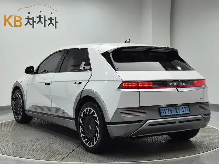 Hyundai Ioniq 5 2022 photo 2