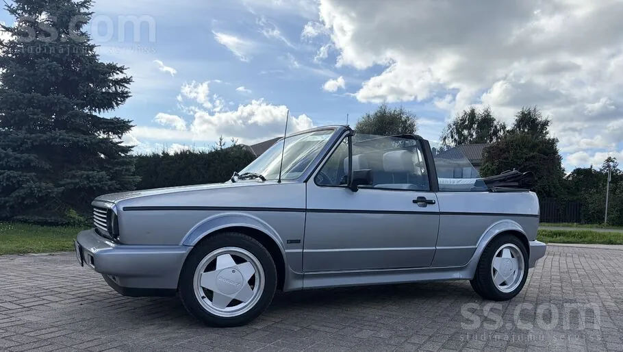 Volkswagen Golf 1990 photo 2