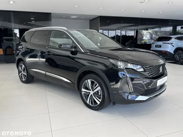 Peugeot 5008 2023 photo 5