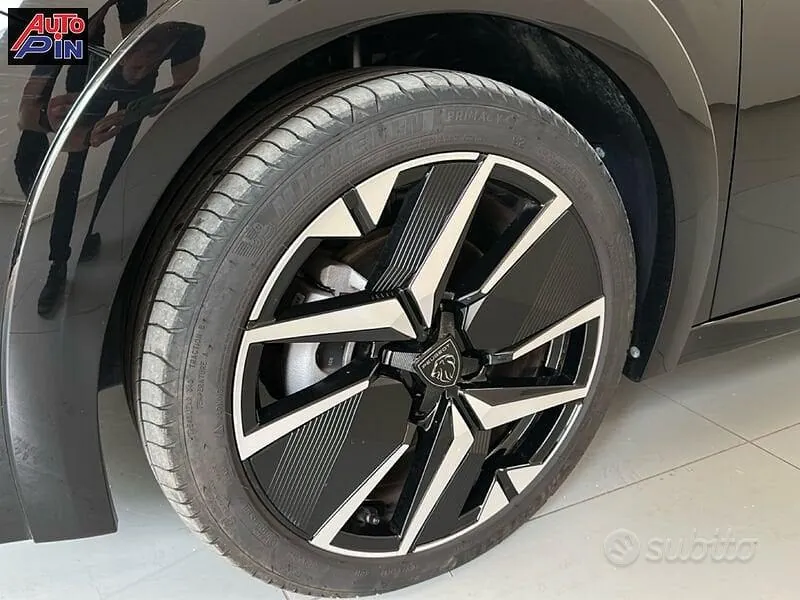Peugeot 208 2025 photo 5