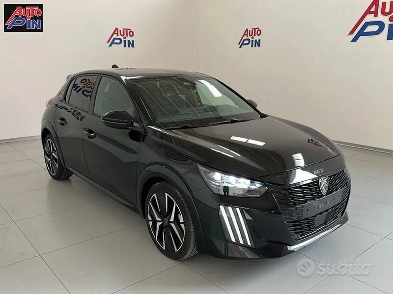 Peugeot 208 2025 photo 3