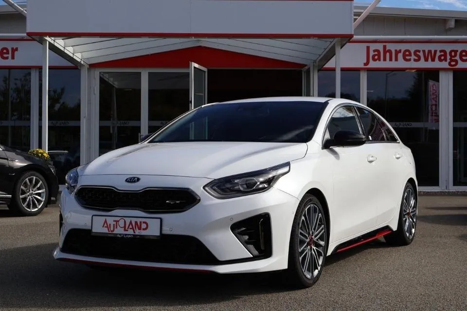 Kia Proceed