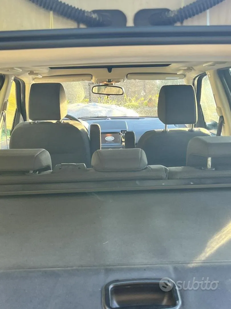 Land Rover Freelander 2013 photo 5
