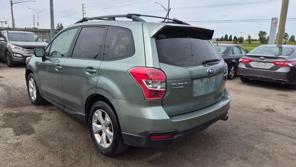 Subaru Forester 2015 photo 3