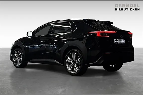 Subaru Solterra 2023 photo 5