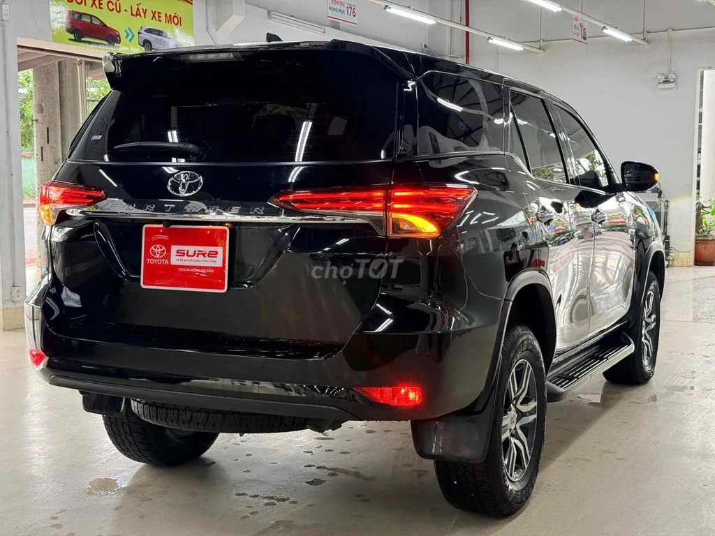 Toyota Fortuner 2024 photo 4