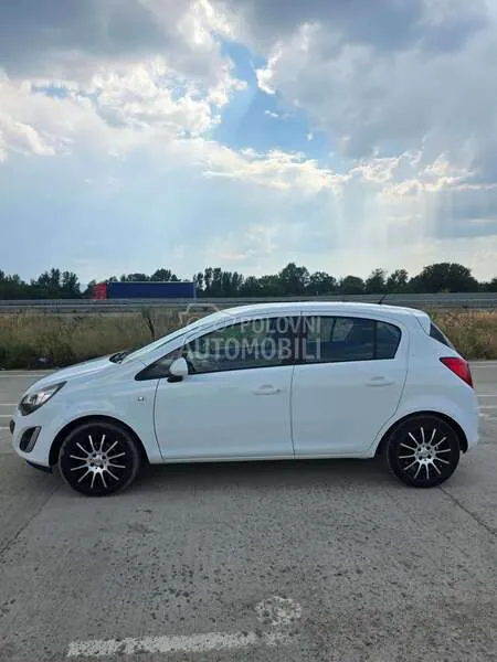 Opel Corsa 2011 photo 4