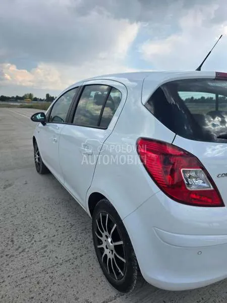 Opel Corsa 2011 photo 5