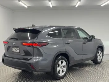 Toyota Highlander 2025 photo 4