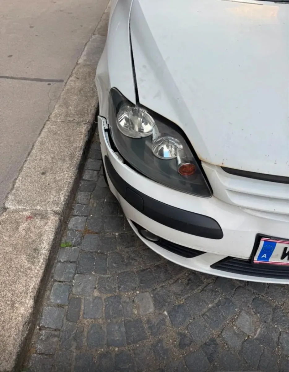 Volkswagen Golf Plus 2008 photo 2
