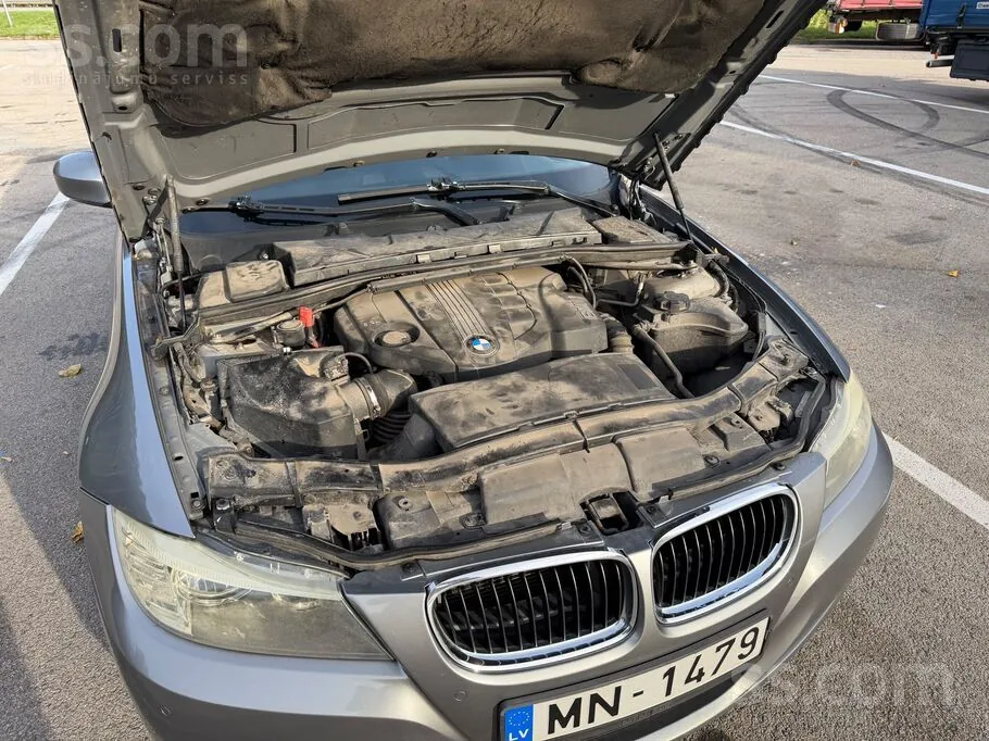 BMW E91 2009 photo 2