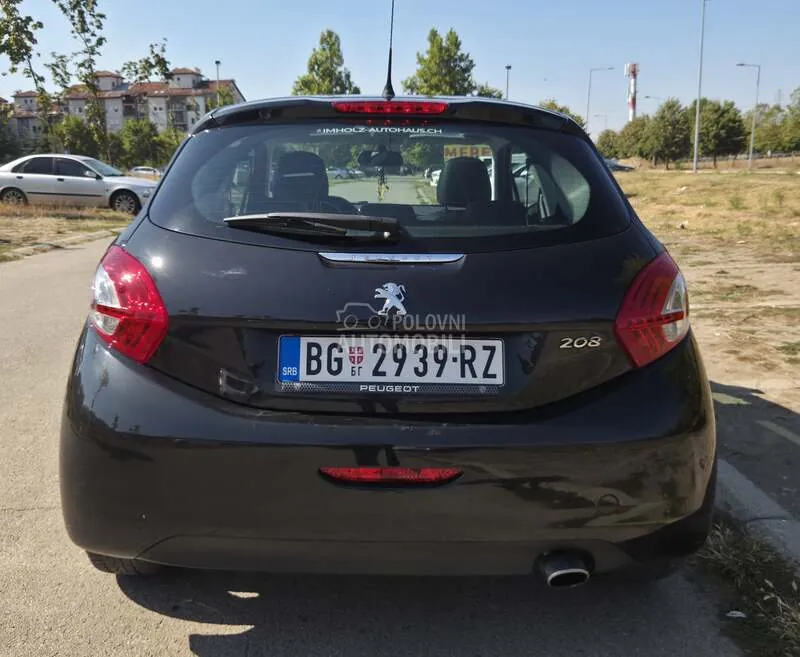 Peugeot 208 2012 photo 4