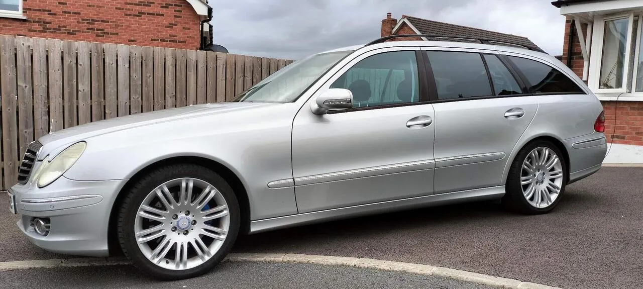 Mercedes-Benz E-Class 2007 photo 3