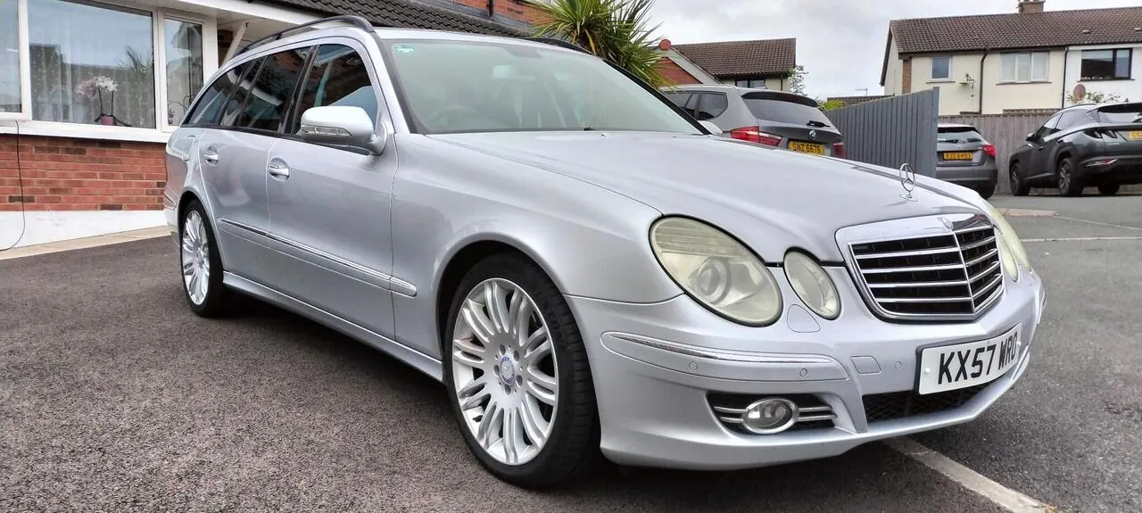Mercedes-Benz E-Class 2007 photo 5