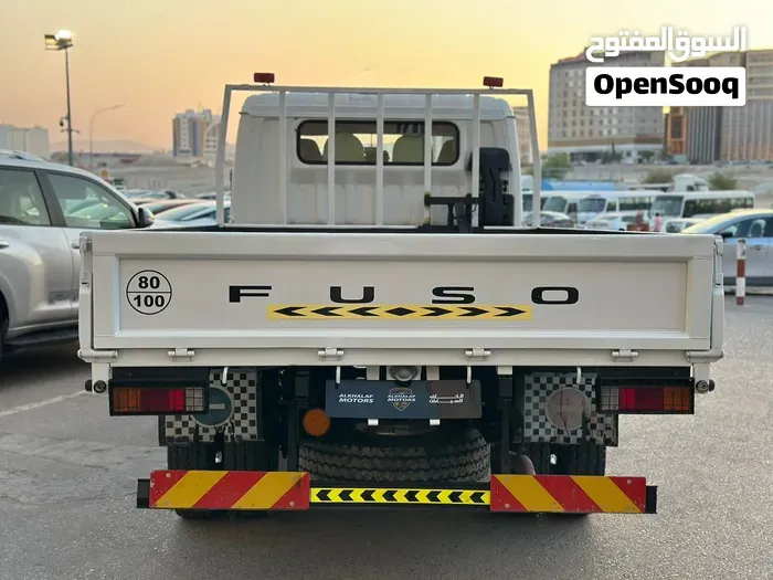 Mitsubishi Canter 2023 photo 4