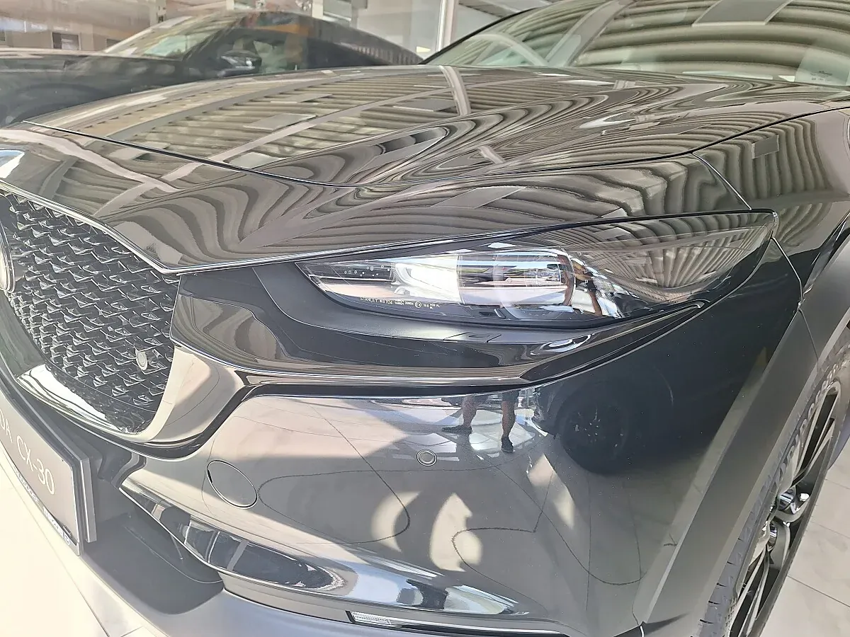 Mazda Cx-30 photo 3