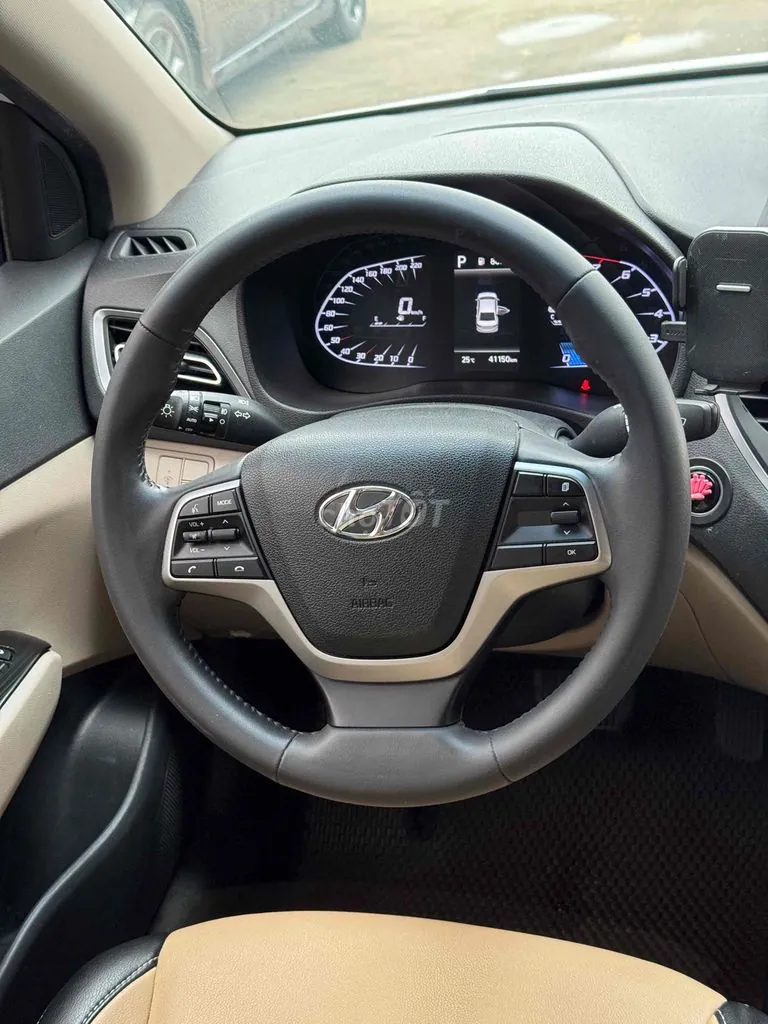 Hyundai Accent 2022 photo 4