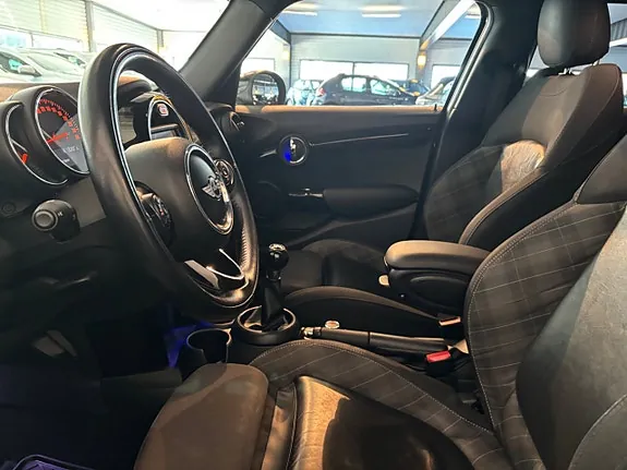 Mini Cooper S 2018 photo 5