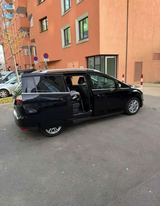 Ford C-Max 2012 photo 3