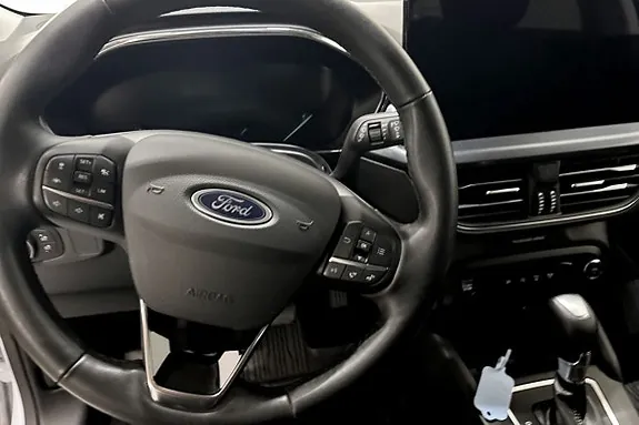Ford Focus 2025 photo 4