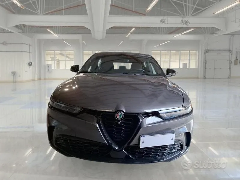 Alfa Romeo Tonale 2023 photo 2
