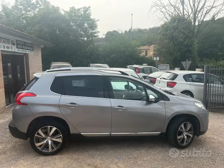 Peugeot 2008 2015 photo 5