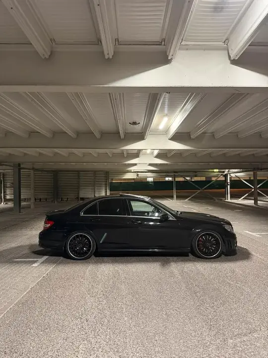 Mercedes-Benz C63 Amg