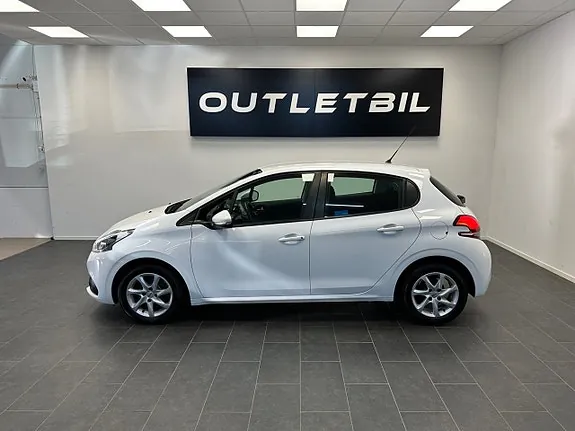 Peugeot 208 2016 photo 2