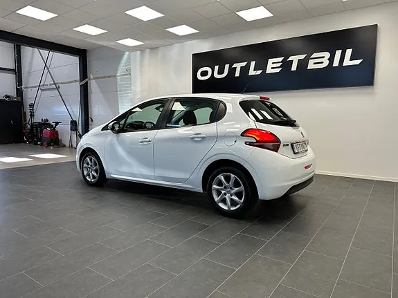 Peugeot 208 2016 photo 4
