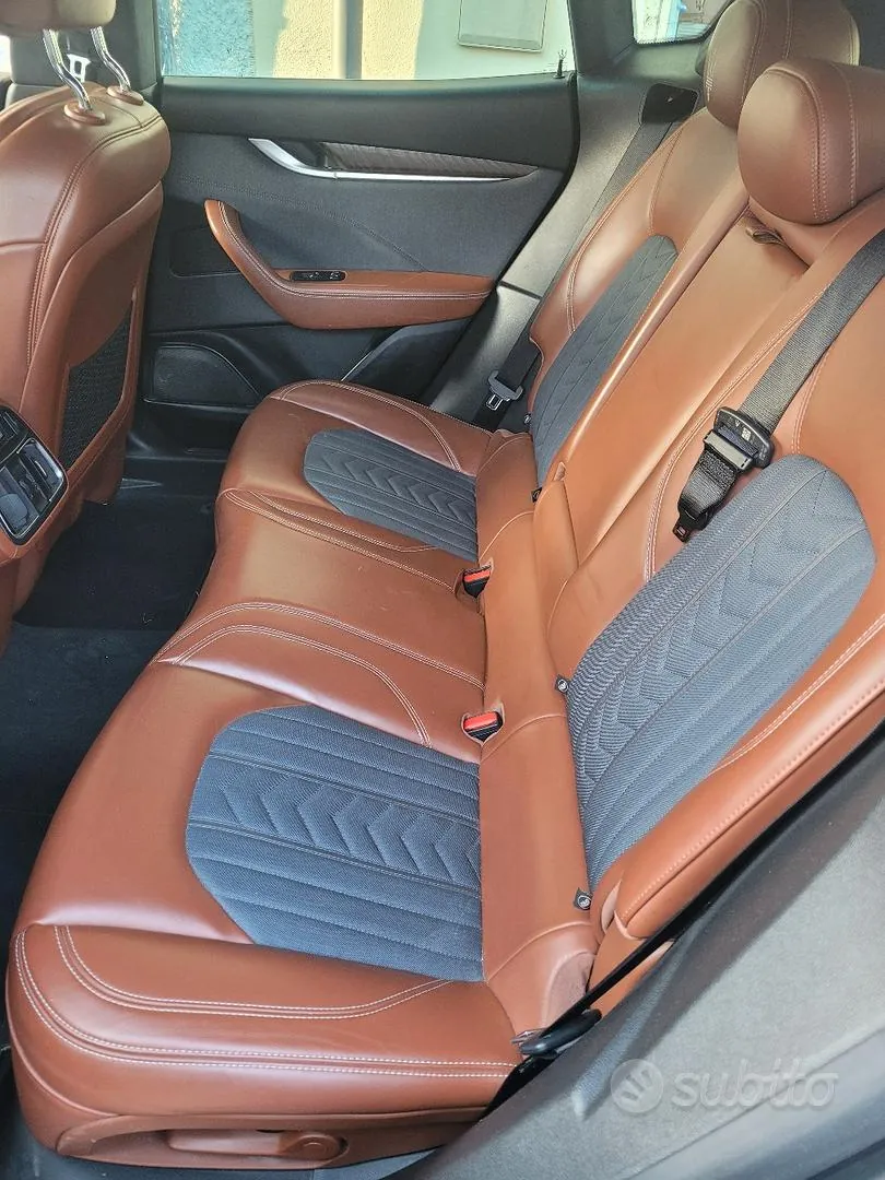 Maserati Levante 2018 photo 3