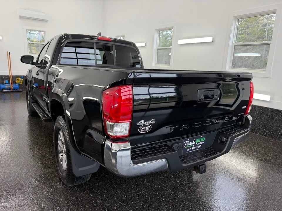 Toyota Tacoma 2017 photo 3