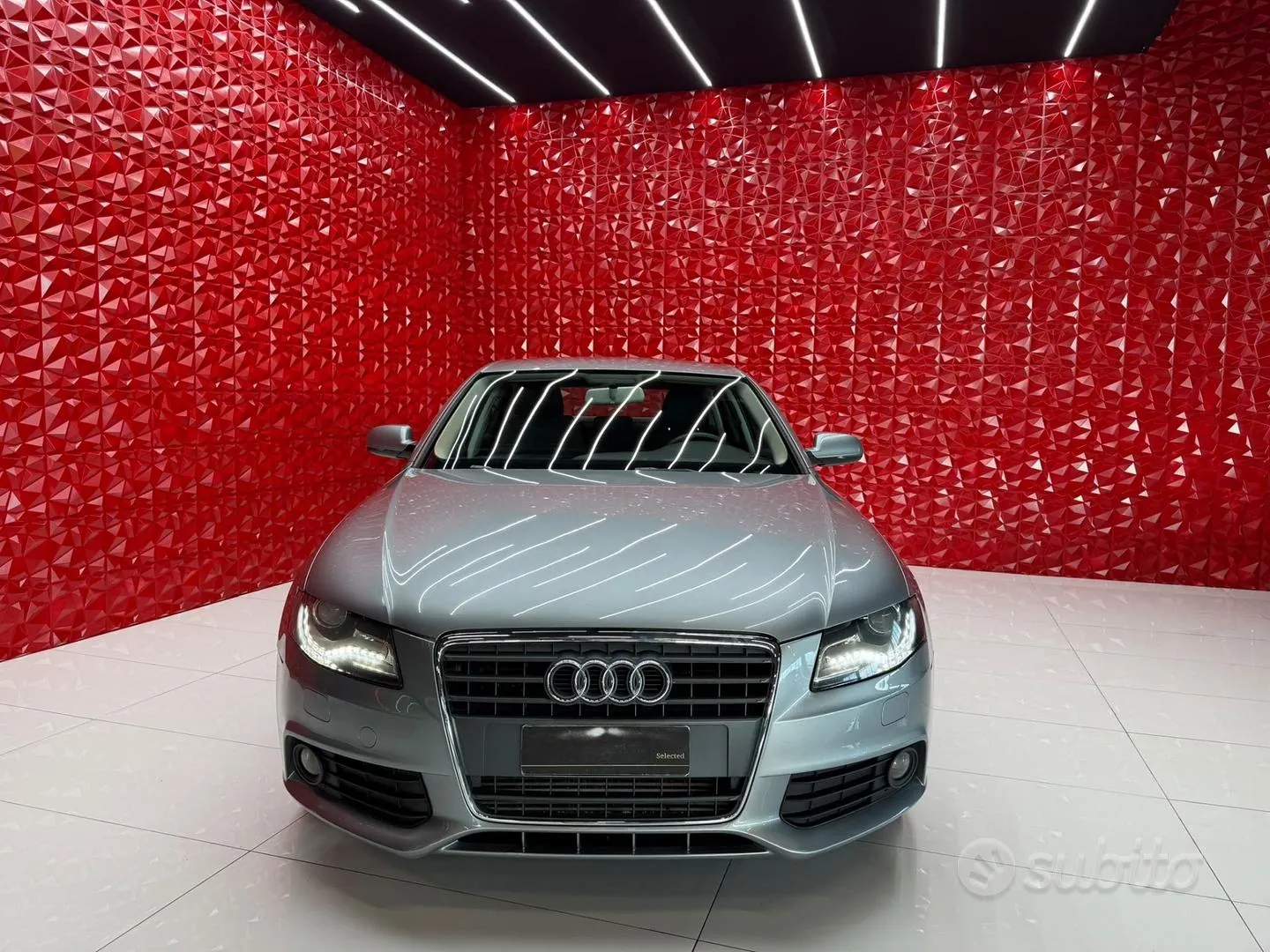 Audi A4 2009 photo 2