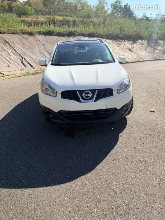 Nissan Qashqai 2010 photo 3