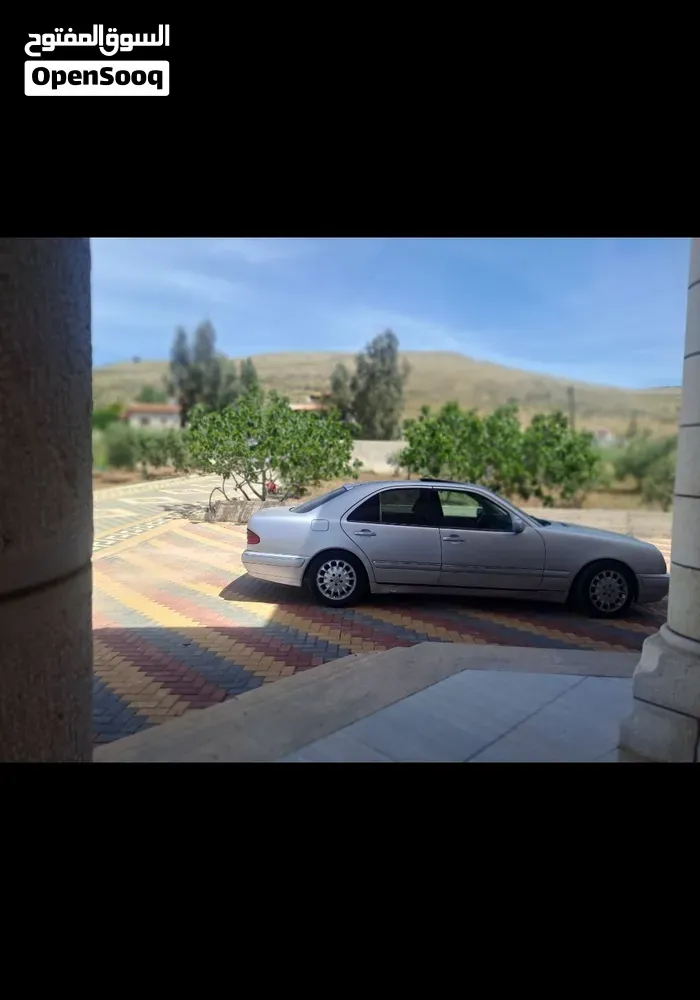 Mercedes-Benz 230 1997 photo 3