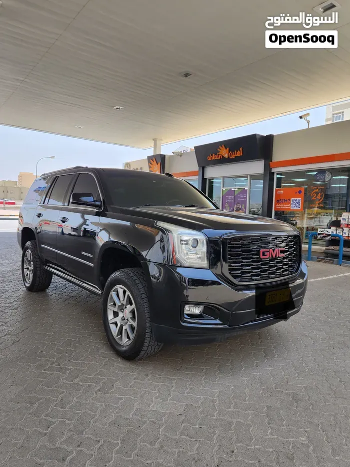 GMC Yukon Denali 2015 photo 3