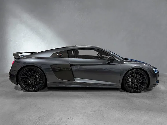 Audi R8 2016 photo 2