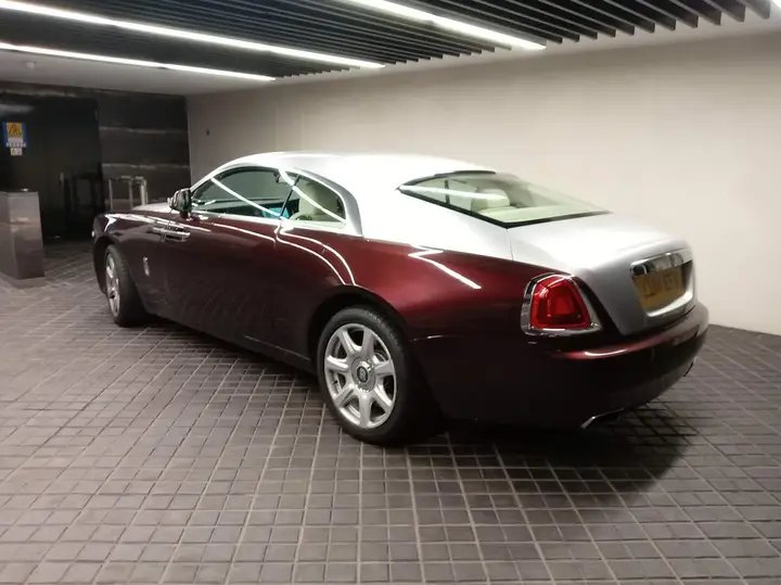 Rolls-Royce Wraith 2014 photo 4