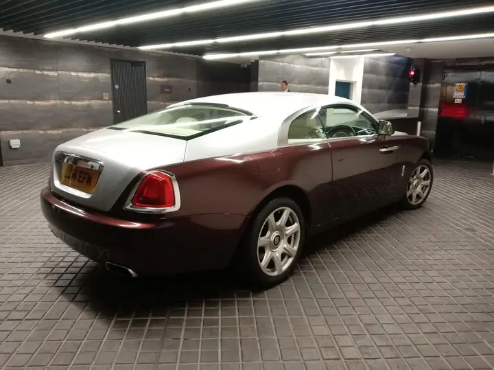 Rolls-Royce Wraith 2014 photo 3