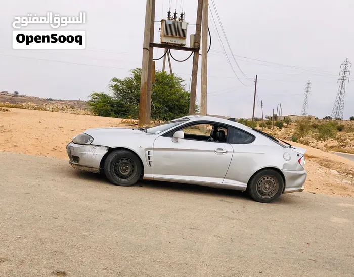 Hyundai Coupe 2006 photo 2