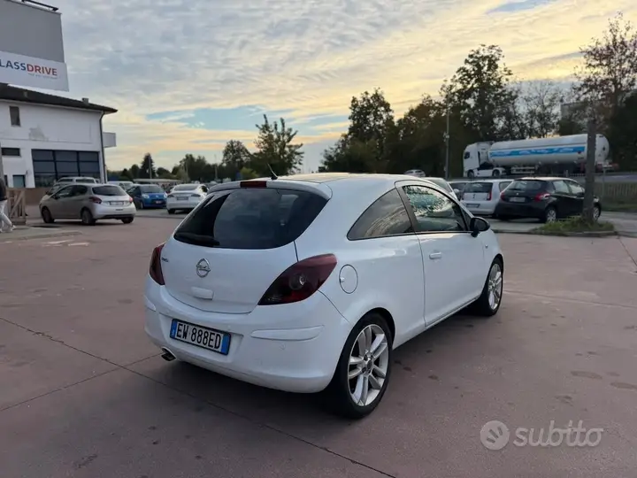 Opel Corsa 2014 photo 4