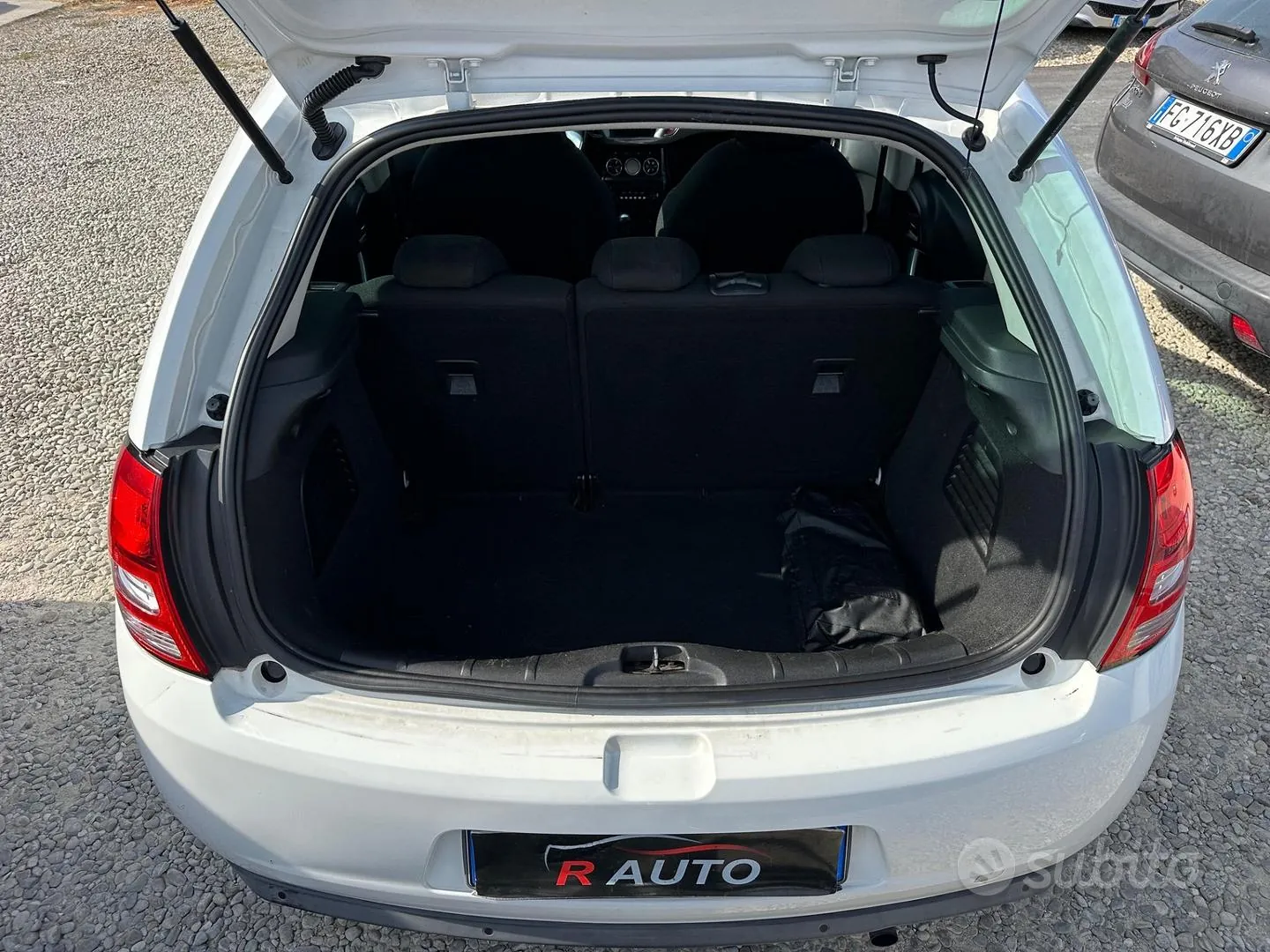 Citroen C3 2011 photo 4