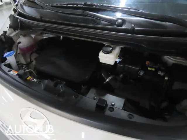 Hyundai Staria 2025 photo 5