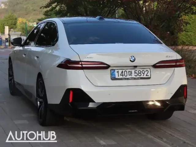 BMW 5 Series 2025 photo 4