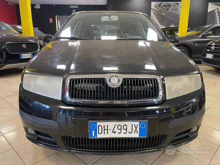 Skoda Fabia 2007 photo 2